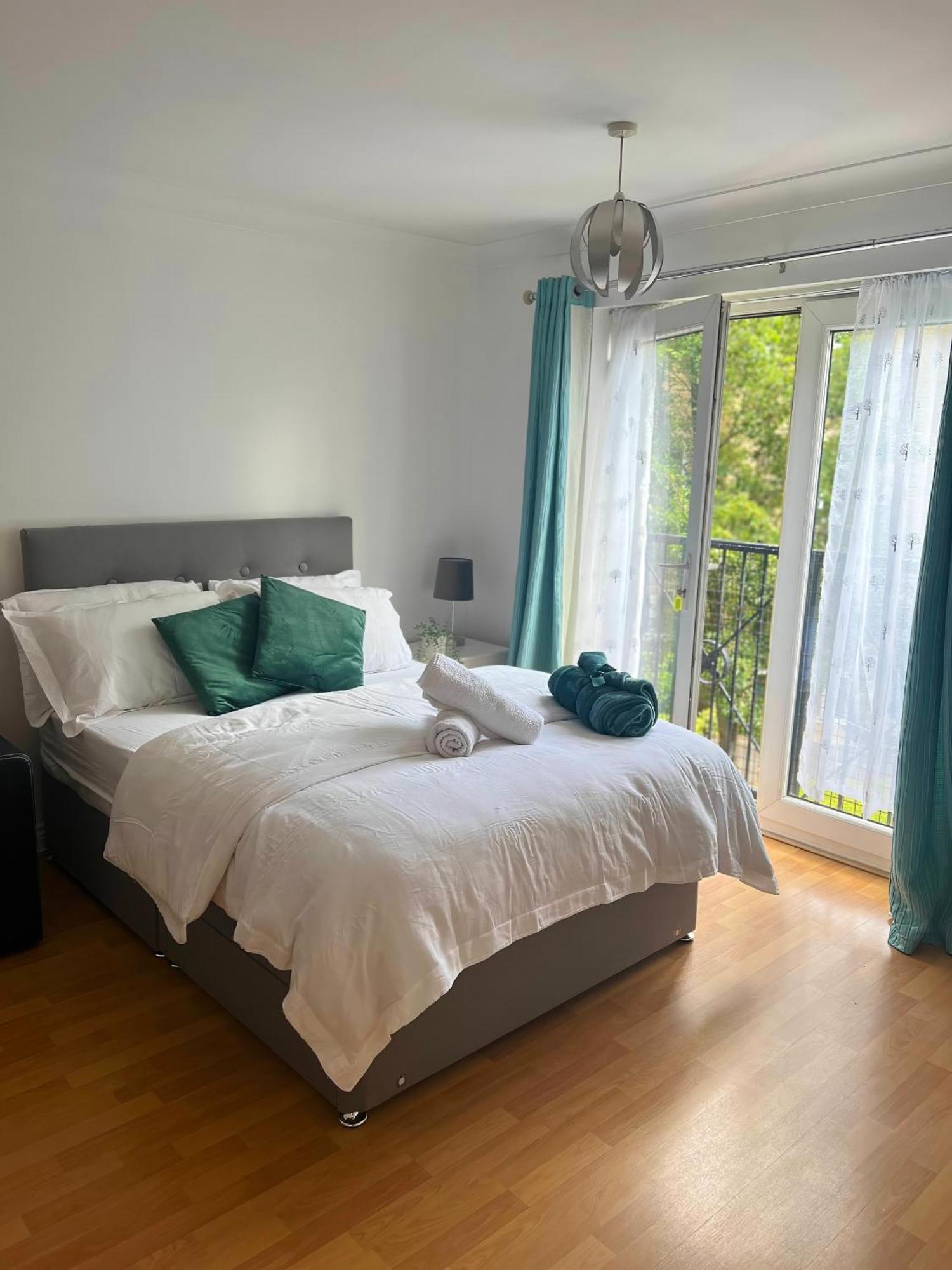 Luxury Rooms And An En-Suite Room With Free Wi-Fi Clarendon Way Колчестер Экстерьер фото