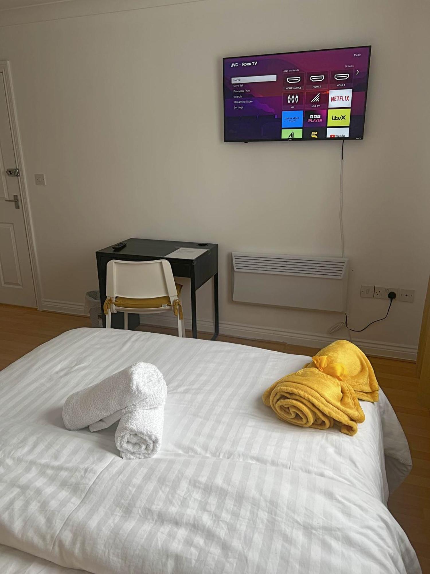 Luxury Rooms And An En-Suite Room With Free Wi-Fi Clarendon Way Колчестер Экстерьер фото