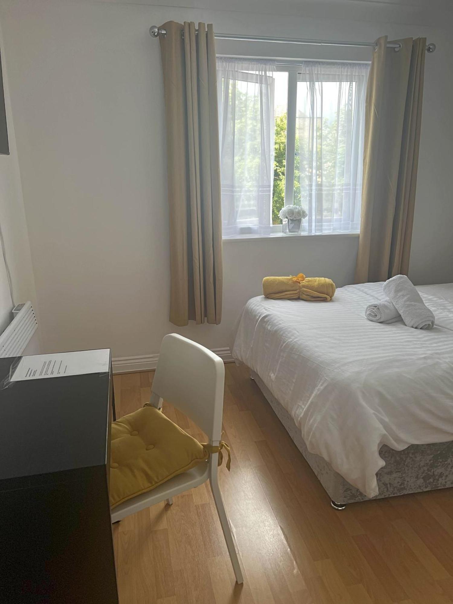 Luxury Rooms And An En-Suite Room With Free Wi-Fi Clarendon Way Колчестер Экстерьер фото