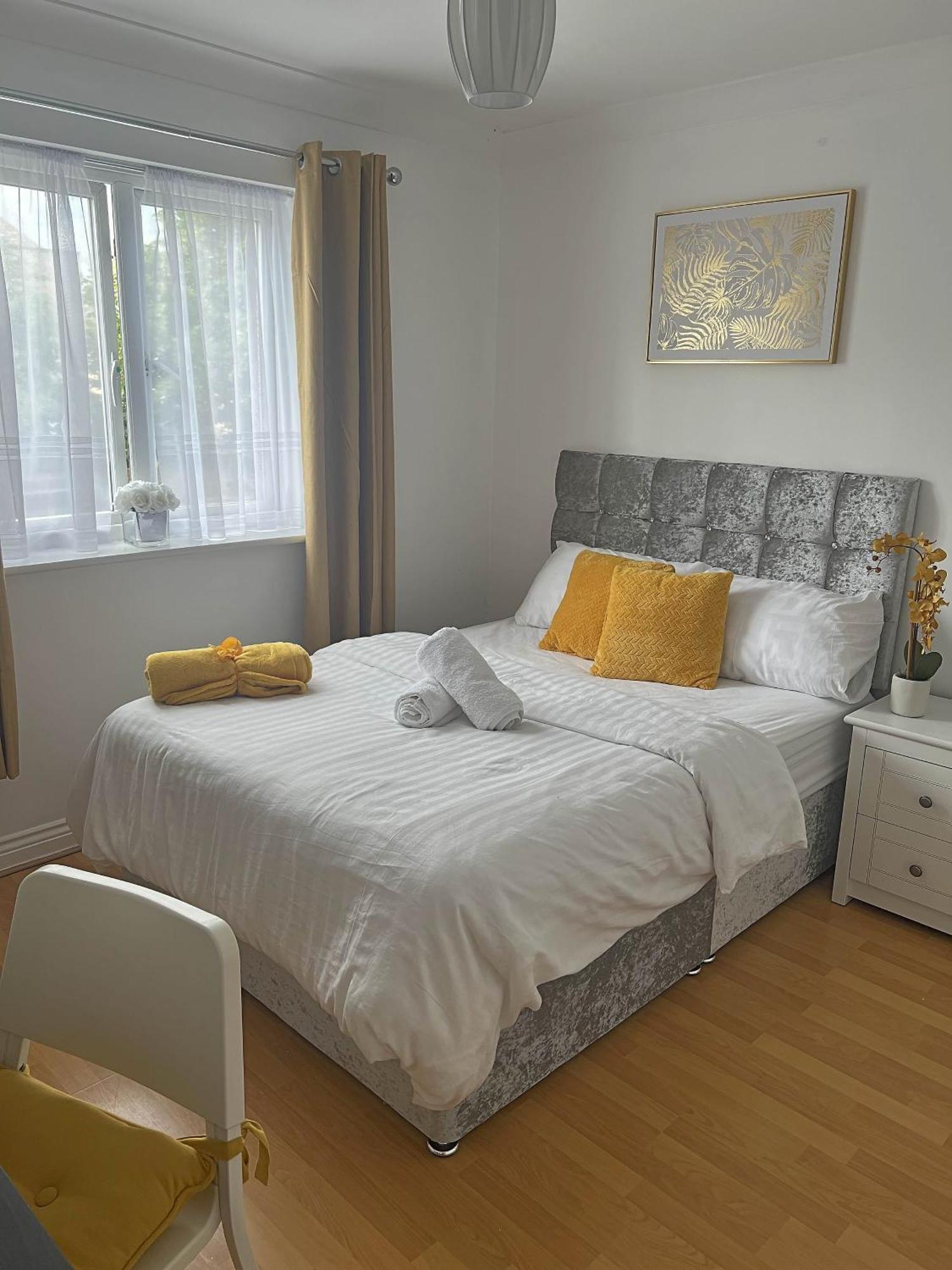 Luxury Rooms And An En-Suite Room With Free Wi-Fi Clarendon Way Колчестер Экстерьер фото